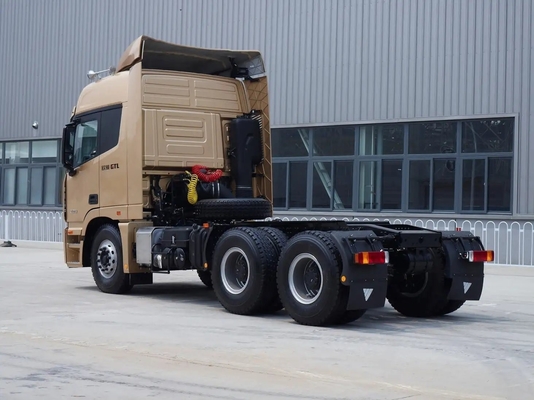 6×4 드라이브 휠 시노트럭 HOWO A7 371HP 및 420HP 좋은 서비스를 가진 트랙터 트럭