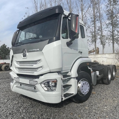 8.2톤 중량 헤드 트랙터 트럭 560HP 디젤 엔진과 10-80t 디젤 연료