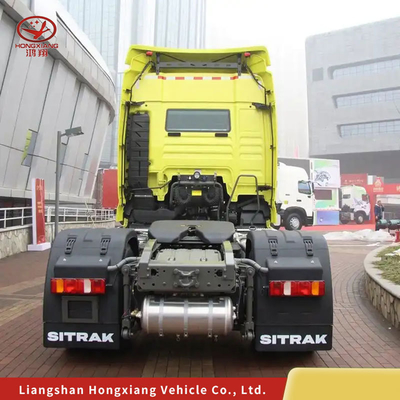 시노트럭 HOWO CNG 트랙터 트럭 6×4 드라이브 휠과 공기 서스펜션 운전석