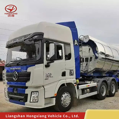 시노트럭 HOWO CNG 트랙터 트럭 6×4 드라이브 휠과 공기 서스펜션 운전석