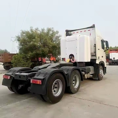 수동 창 보편적으로 사용되는 HOWO T7 트랙터 트럭 10 바퀴 375HP 운송