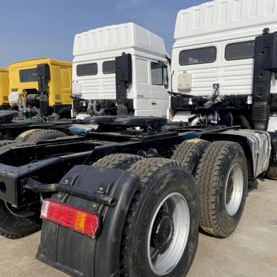 6×4 드라이브 휠 Sinotruk HOWO T7 CNG 트랙터 트럭 및 1 년 판매 후 서비스