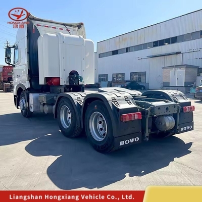 시노트루크 HOWO T7 6X4 40tons 420HP 세그먼트 무거운 트럭 좌석 ≤5에 대한 무거운 트랙터 트럭