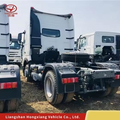 시노트루크 HOWO A7/T7 10/12 휠러 336/371/375/420HP 18-25cbm 중량 트럭