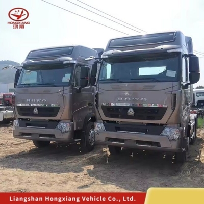 뜨거운 HOWO T7 6X4 메탄 트랙터 트럭 엔진 용량&gt; 8L 및 1 년 판매 후 서비스