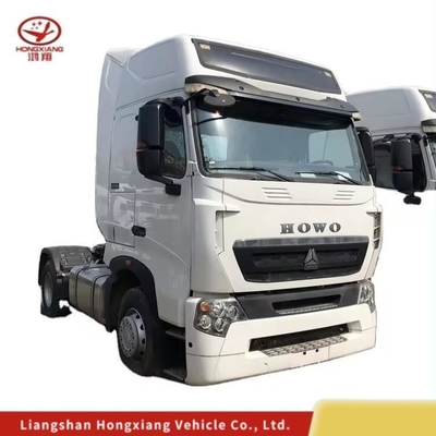 뜨거운 HOWO T7 6X4 메탄 트랙터 트럭 엔진 용량&gt; 8L 및 1 년 판매 후 서비스