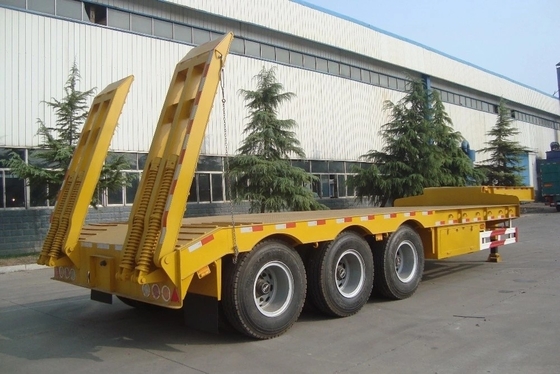 중량 50t-60t 3/4 Axles 저기 / 낮은 갑판 / 플랫폼 / 발굴기 운송용 로더